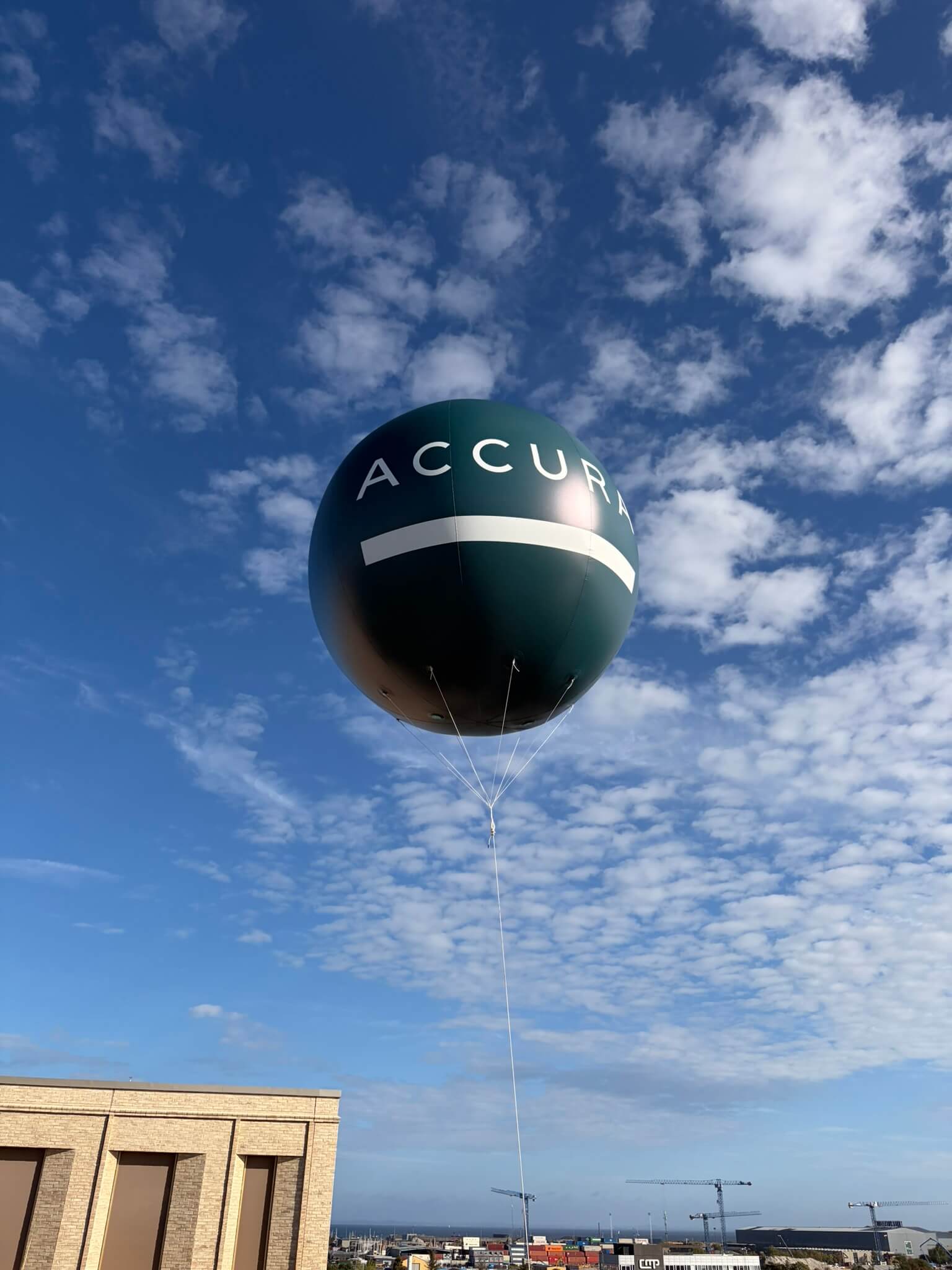 Stor reklameballon Accura
