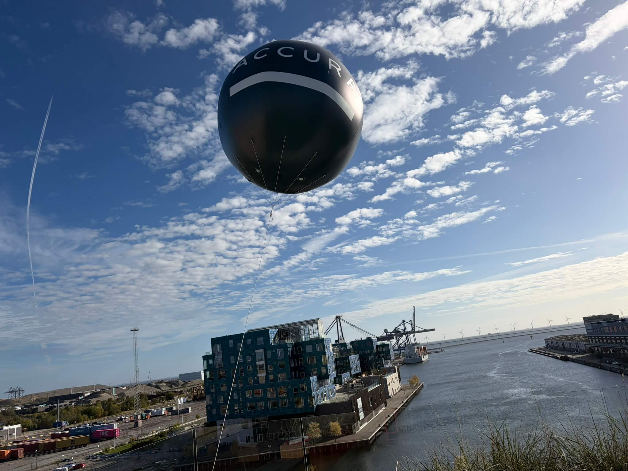 Stor reklameballon Accura